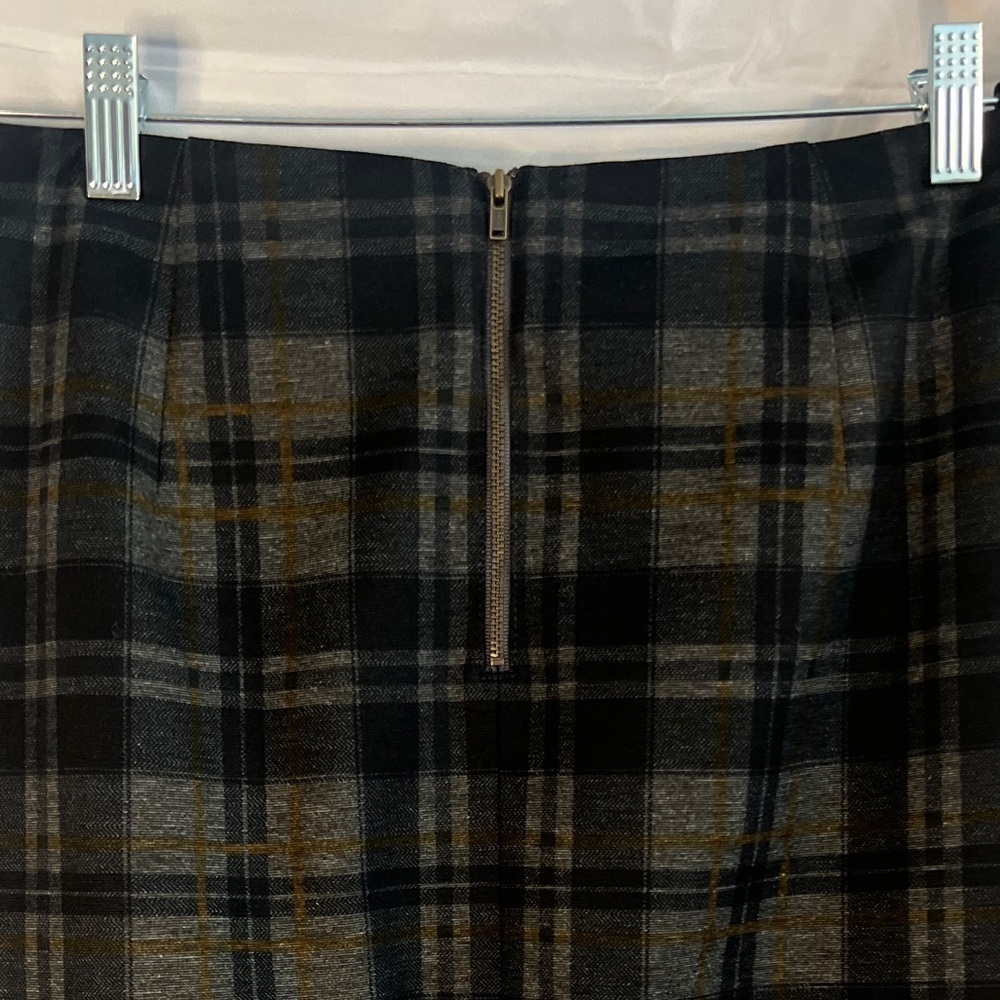 Cabi Step Out Skirt - NWOT - Picture 11 of 13